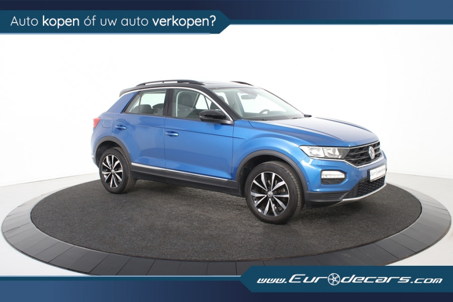 Volkswagen T-Roc *Panoramadak*Carplay*Navigatie*LED*DAB*