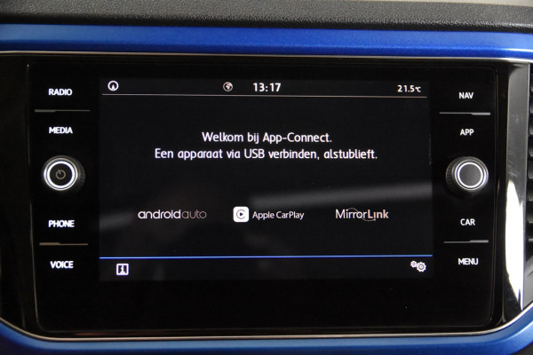 Volkswagen T-Roc *Panoramadak*Carplay*Navigatie*LED*DAB*