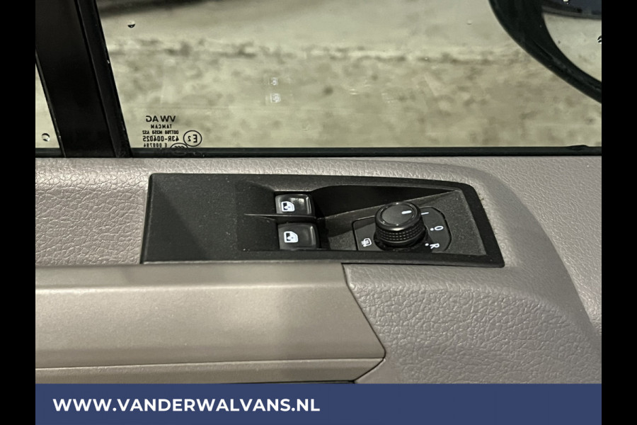 Volkswagen Crafter 2.0 TDI 141pk L3H3 L2H2 Euro6 Airco | Camera | Apple Carplay | Cruisecontrol Android Auto, Parkeersensoren, Bijrijdersbank