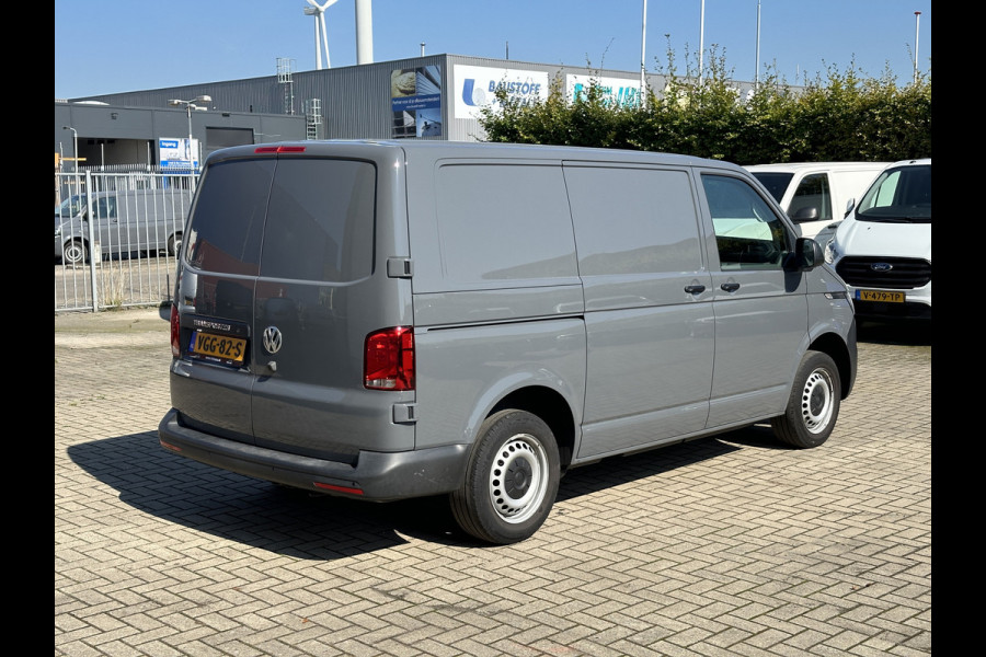 Volkswagen Transporter 2.0 TDI 150PK AUTOMAAT EURO6 L1H1 Achteruitrijcamera/carplay/navigatie