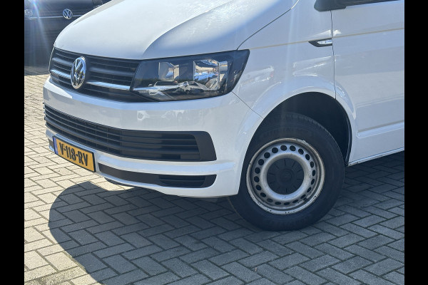 Volkswagen Transporter 2.0 TDI 150PK EURO6 L2H1 DC 5 zitplaatsen Navigatiesysteem/trekhaak/app connect