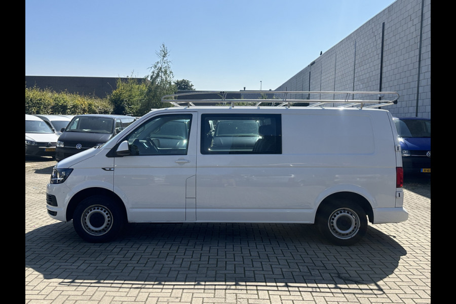 Volkswagen Transporter 2.0 TDI 150PK EURO6 L2H1 DC 5 zitplaatsen Navigatiesysteem/trekhaak/app connect