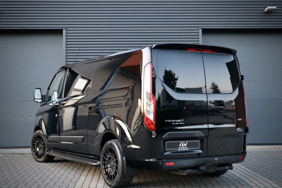 Ford Transit Custom 300 2.0 TDCI L2H1 | L+R Schuifdeur | Camera | CarPlay | Stoelverwarming | Raptor Edition Stoelverwarming | Trekhaak | Airco | 3-Zitter | Nieuwe APK | Onderhoudsbeurt