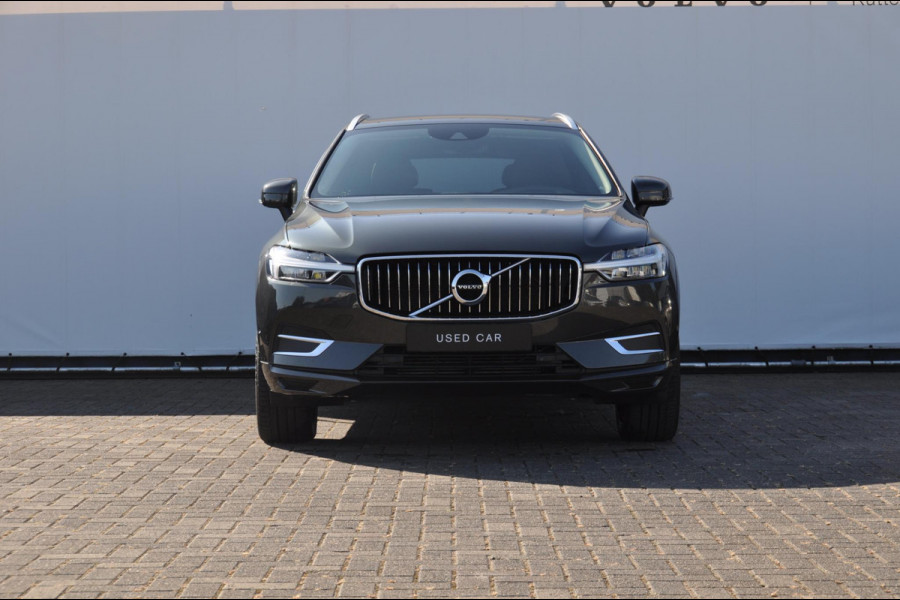 Volvo XC60 T5 250PK Automaat Inscription / Semi-elektrisch inklapbare trekhaak / Pilot Assist / Adaptieve cruise control / BLIS / Achteruitrijcamera /