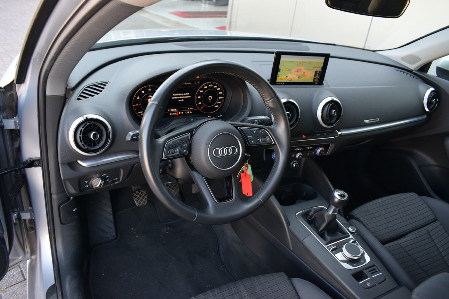 Audi A3 Sportback 30 TFSI Advance | Cruise | Navi | LED | 17” LM