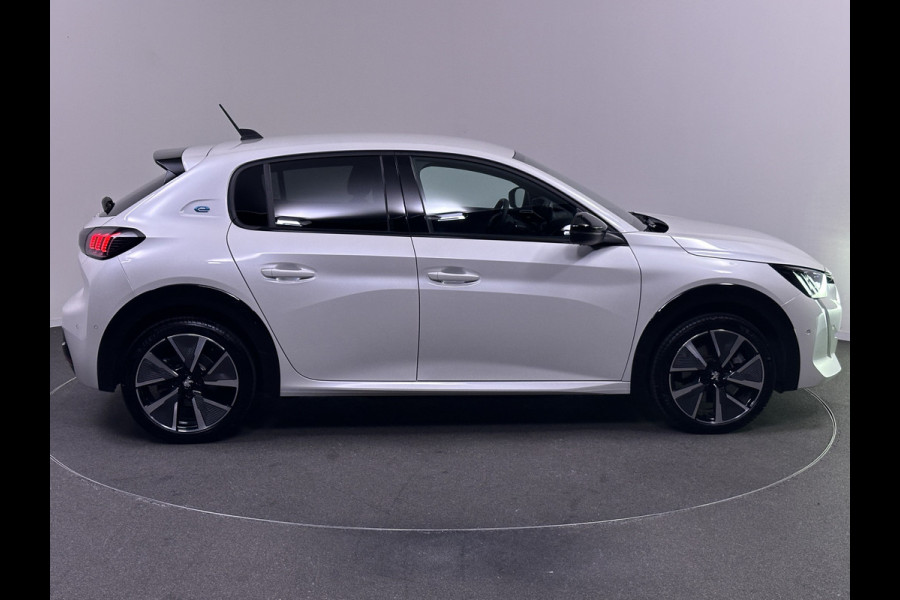 Peugeot e-208 EV GT Pack 50 kWh | Adaptive Cruise | Camera | Led | Keyless | Carplay | Stoelverwarming |