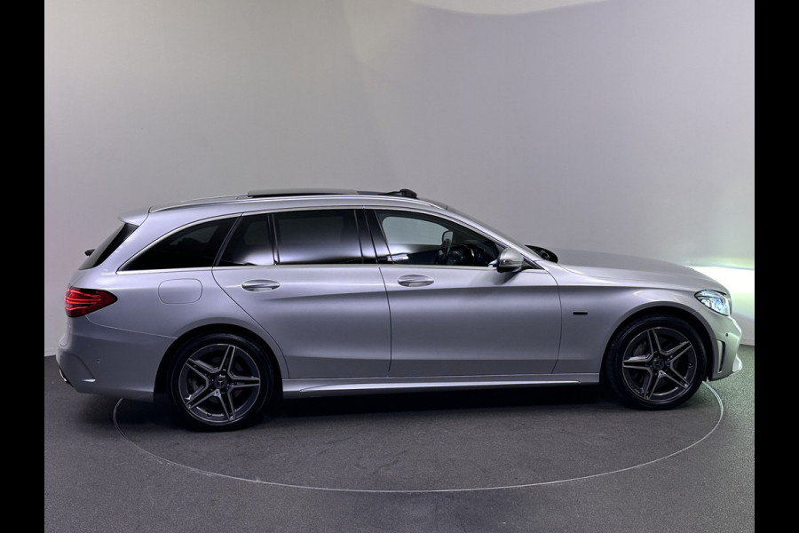 Mercedes-Benz C-Klasse Estate 300e AMG Plug In Hybrid 320pk PHEV | Panodak | Alcantara Sportstoelen | Burmester | Multibeam LED | Widescreen Navi | Camera |