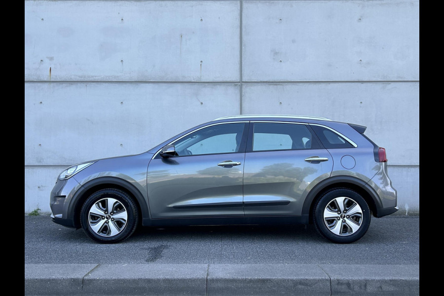 Kia Niro 1.6 GDi Hybrid DynamicLine Automaat | Trekhaak | Camera | Navi | H-Leder | Clima | 16” Velgen | Apple CarPlay/Android Auto | PDC | Cruise | LED |