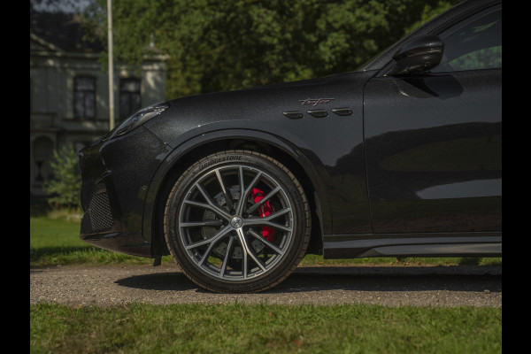 Maserati Grecale 3.0 V6 Trofeo 530pk | Sonus Faber Hifi | Pano-dak | Veel carbon | Stoelkoeling | Luchtvering etc!