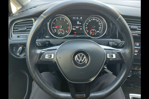 Volkswagen Golf 1.0 TSI Allstar, airco,navigatie,stoelverwarming,parkeersensoren,