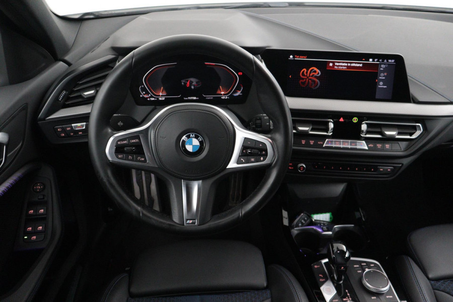 BMW 1-serie 118i Executive Edition M-Pakket (NAVIGATIE, DIGITALE COCKPIT, PARKEERSENSOREN, 1e EIGENAAR, DEALER ONDERHOUDEN)