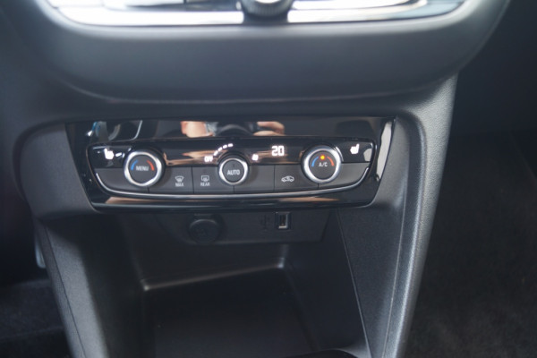 Opel Corsa 1.2 Elegance -LED-ECC-PDC-CAM-CARPLAY-