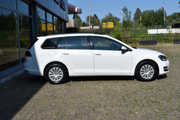 Volkswagen GOLF Variant 1.6 TDI Automaat CarPlay Dealer Onderhouden 1 ste Eigenaar