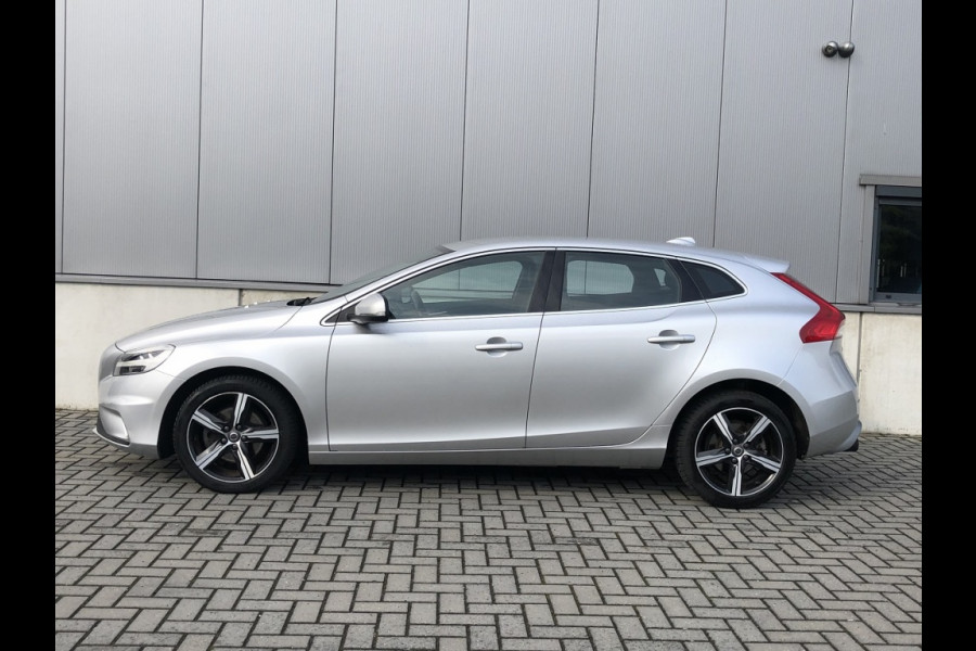 Volvo V40 2.0 T2 R-Design 11-2016 met Navi Climate Pdc Elek pakket Sportve