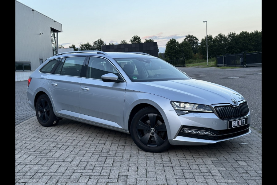 Škoda Superb Combi 1.4 TSI iV Sp. Bns phev 218pk NAVI CRUISE CONTROL PDC CLIMATE