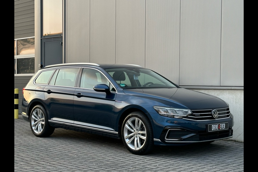 Volkswagen Passat Variant 1.4 TSI PHEV GTE Bns NAVI CAMERA TREKHAAK ACC ECC