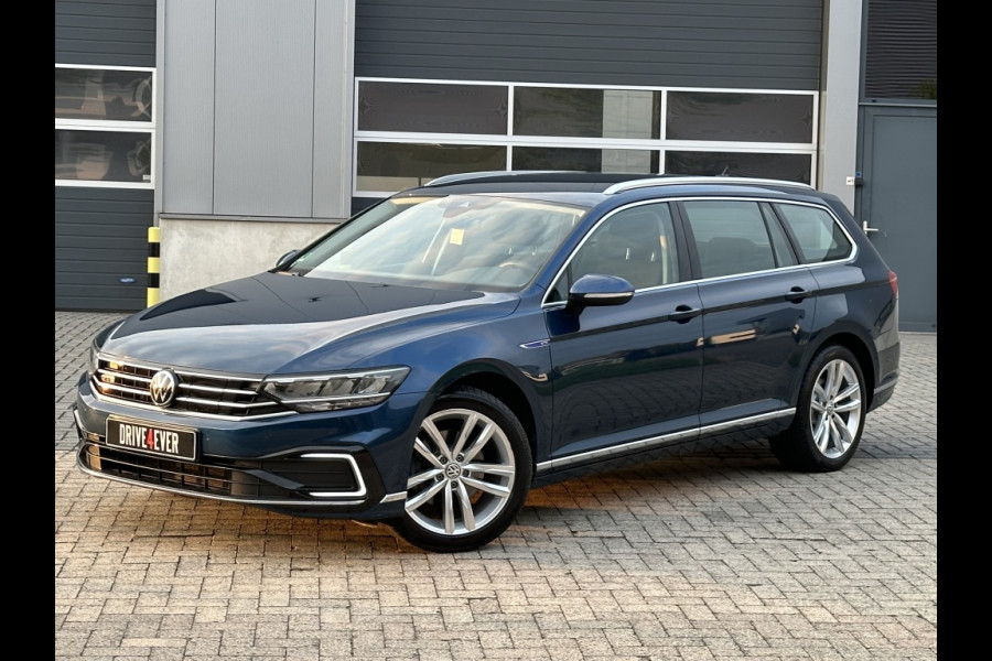 Volkswagen Passat Variant 1.4 TSI PHEV GTE Bns NAVI CAMERA TREKHAAK ACC ECC