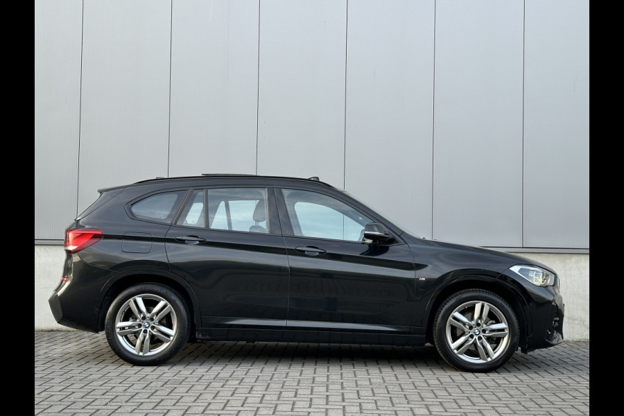 BMW X1 sDrive18i M PACK 2022 PANO NAVI CR CONTROL CAMERA CLIMATE CONTRO