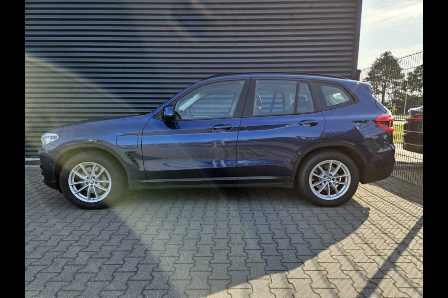 BMW X3 xDrive30e Sportline Plug In Hybrid Dealer O.H PHEV | Panodak | Adaptive Cruise | Lederen Sportstoelen | Apple Carplay | Camera | Adaptive LED | Stuurverwarming |