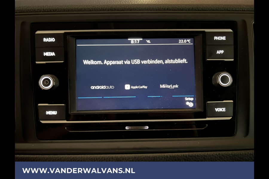 Volkswagen Crafter 2.0 TDI 141pk L4H3 L3H2 Euro6 Airco | Camera | Apple Carplay | Android Auto Parkeersensoren, Bijrijdersbank