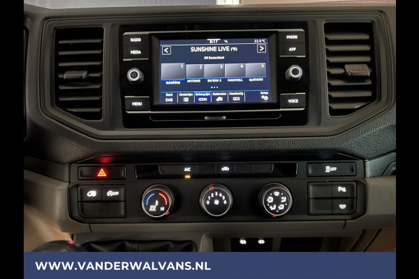 Volkswagen Crafter 2.0 TDI 141pk L4H3 L3H2 Euro6 Airco | Camera | Apple Carplay | Android Auto Parkeersensoren, Bijrijdersbank