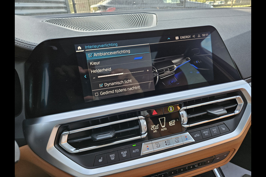 BMW 3 Serie Touring 330e Luxury Line Plug In Hybrid Dealer O.H PHEV | Panodak | Adaptive Cruise | Lederen Sportstoelen Memory | Head Up | Apple Carplay | LED |