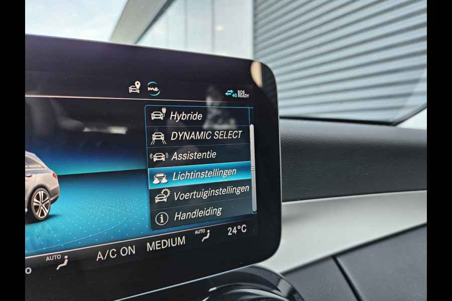 Mercedes-Benz C-Klasse Estate 300 e Avantgarde Plug In Hybrid 320pk Dealer O.H PHEV | Adaptive Cruise | Trekhaak af Fabriek | Lederen Sportstoelen | Apple Carplay | Stoelverwarming |