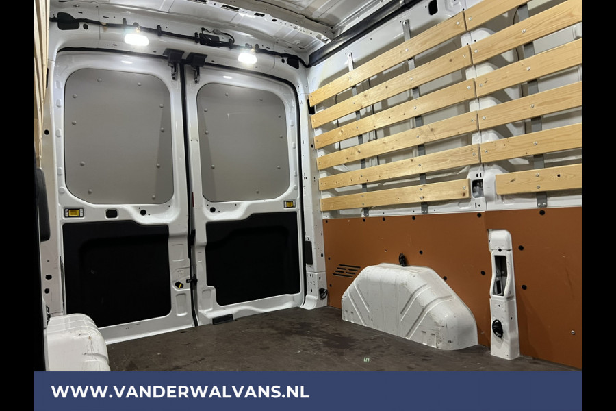 Ford Transit 2.0 TDCI L2H2 Euro6 Airco | Navigatie | Apple Carplay | 2450kg Trekhaak | Cruisecontrol Android Auto, LED, Parkeersensoren, Bijrijdersbank