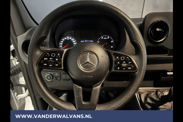 Mercedes-Benz Sprinter 314 CDI 143pk L2H1 Achterwiel aandrijving Euro6 Airco | Navigatie | Camera | Apple Carplay | Cruisecontrol Android Auto, Parkeersensoren, Stoelverwarming, Bijrijdersbank