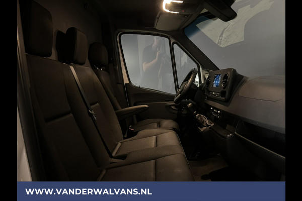 Mercedes-Benz Sprinter 314 CDI 143pk L2H1 Achterwiel aandrijving Euro6 Airco | Navigatie | Camera | Apple Carplay | Cruisecontrol Android Auto, Parkeersensoren, Stoelverwarming, Bijrijdersbank