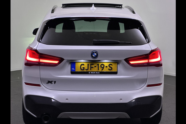 BMW X1 xDrive25e M Sport Plug in Hybrid PHEV | Panodak | Harman Kardon | Lederen Sportstoelen Memory | Trekhaak Afneembaar | Head Up | Camera |