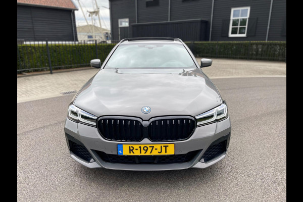 BMW 5 Serie Touring 530e Edition-Plus M Sport Panodak Laserled HUD Harman Kardon 360"Camera