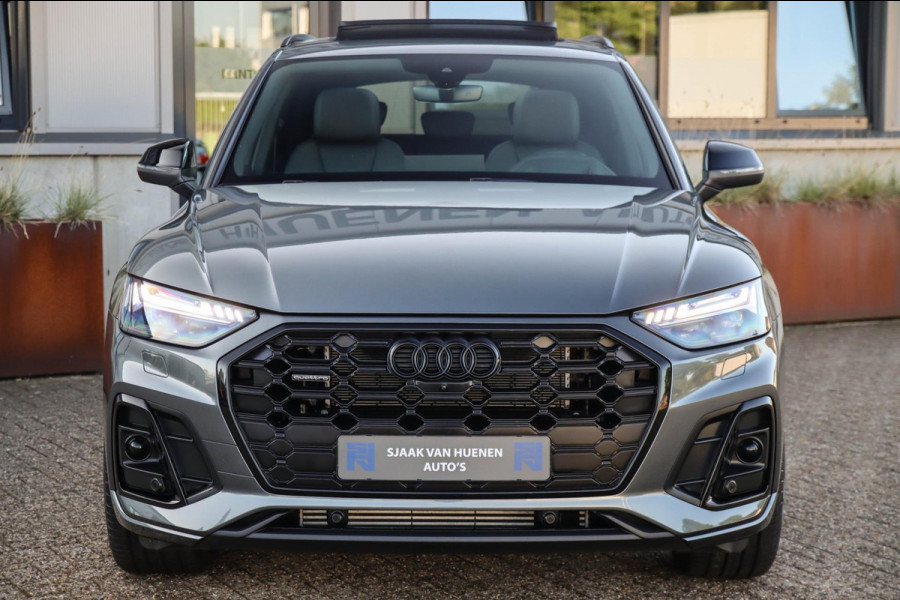 Audi Q5 55 TFSI e Quattro Competition S Edition S-Line 367pk Automaat|Luchtvering|Panoramadak|Virtual Cockpit|OLED Matrix|Trekhaak