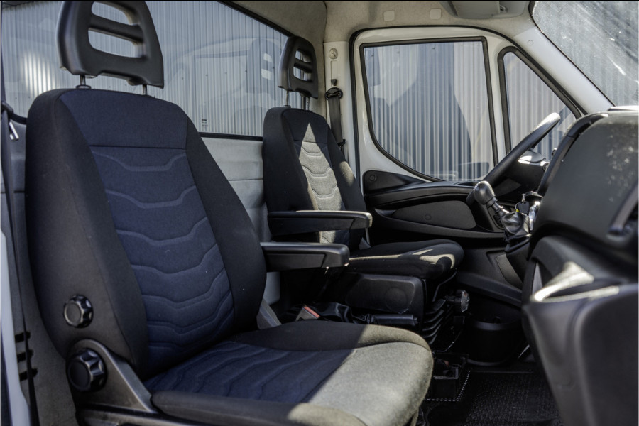 Iveco Daily 50C18 3.0L | Open Laadbak | Euro 6 | 180 PK | Cruise | Climate | 3500 KG Trekgewicht | Dubbel lucht