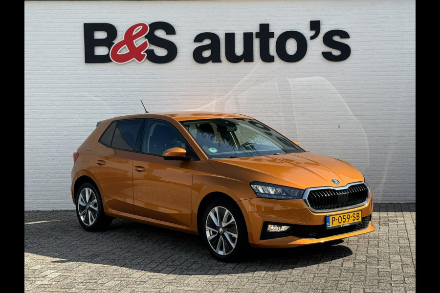 Škoda Fabia 1.0 TSI Ambition Carplay DAB Adaptive cruise Pdc voor en achter Lane assist