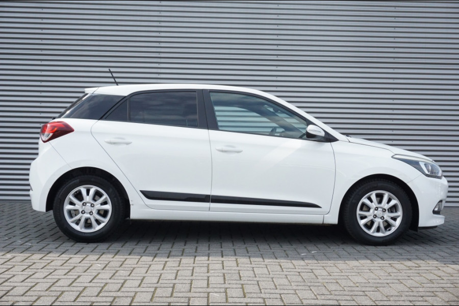 Hyundai i20 1.0 T-GDI Go! AIRCO | PDC | LM VELGEN | 5 DRS.