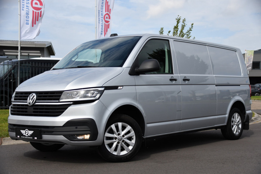 Volkswagen Transporter 2.0 TDI L2H1 30 Highline Adaptieve Cruise, Camera, 2 x Schuifdeur, Carplay, Sensoren, Trekhaak, LED, NAVI, UNIEK!