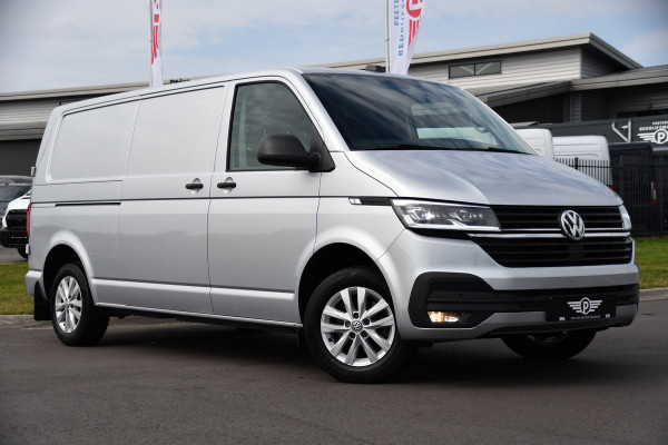 Volkswagen Transporter 2.0 TDI L2H1 30 Highline Adaptieve Cruise, Camera, 2 x Schuifdeur, Carplay, Sensoren, Trekhaak, LED, NAVI, UNIEK!