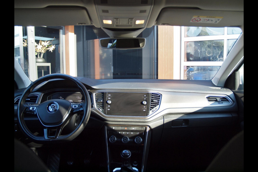 Volkswagen T-Roc 1.0 TSI Style | Apple Carplay | Camera | Cruise Control | Virtual Cockpit |