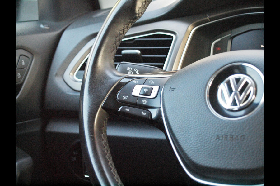 Volkswagen T-Roc 1.0 TSI Style | Apple Carplay | Camera | Cruise Control | Virtual Cockpit |