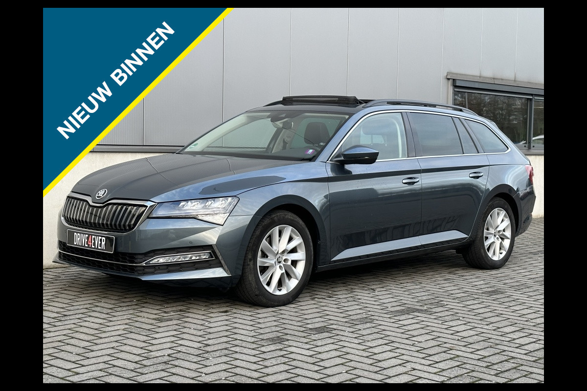 Škoda Superb Combi 1.4 TSI iV Sp. Bns PANO NAVI CR CONTROL TREKHAAK ECC PDC