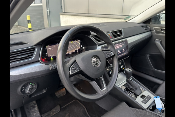 Škoda Superb Combi 1.4 TSI iV Sp. Bns PANO NAVI CR CONTROL TREKHAAK ECC PDC