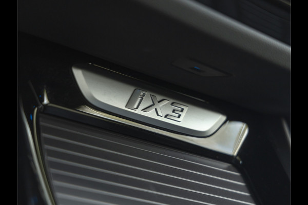 BMW iX3 Facelift - High Executive - Trekhaak - M-Sport