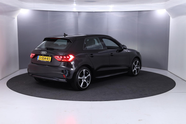 Audi A1 Sportback 30 TFSI Advanced edition 110 pk S-tronic | Private lease vanaf € 556,- pm | Verlengde garantie | Navigatie via App | Parkeersensoren achter | Cruise control | Autom. airco |