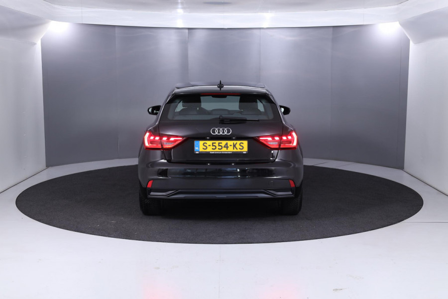 Audi A1 Sportback 30 TFSI Advanced edition 110 pk S-tronic | Private lease vanaf € 556,- pm | Verlengde garantie | Navigatie via App | Parkeersensoren achter | Cruise control | Autom. airco |