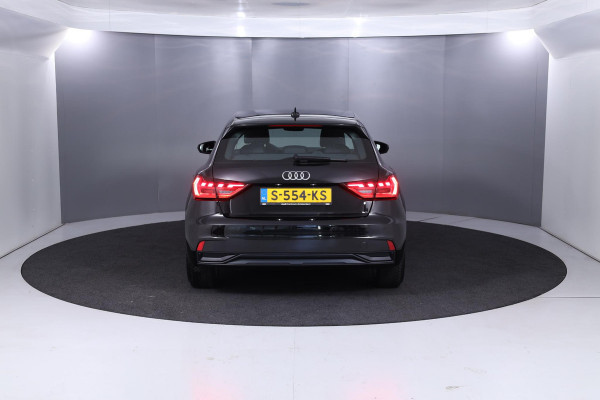 Audi A1 Sportback 30 TFSI Advanced edition 110 pk S-tronic | Private lease vanaf € 556,- pm | Verlengde garantie | Navigatie via App | Parkeersensoren achter | Cruise control | Autom. airco |