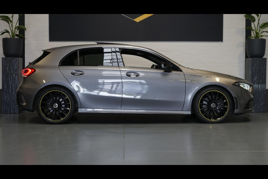 Mercedes-Benz A-Klasse A250 AMG Edition 1 AUTOMAAT-AMBIANCE-BURMESTER-CAMERA-KEYLESS-MBUX-MULTIBEAM-NAVIGATIE-PANORAMA