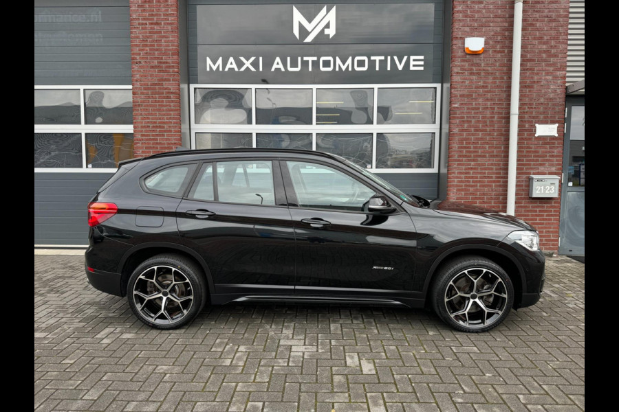 BMW X1 XDrive20i 192PK Sportline AUT LED Navi Stoelv Keyless