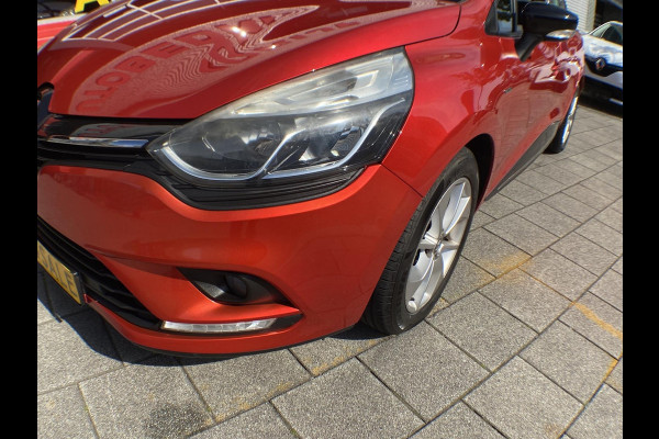 Renault Clio Estate 0.9 TCe Life - Navigatie I Airco I LED I PDC I Comfort pakket I Trekhaak I Dealer onderhouden