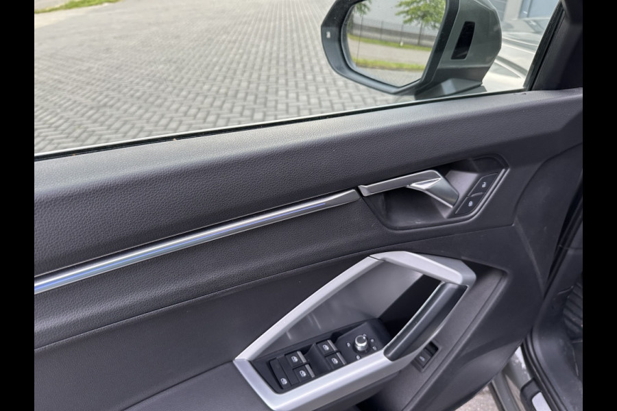 Audi Q3 35 TFSI 3x S Line FULL PANO NAVI CR CONTROL PDC ELEK PAKKET